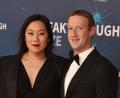 Bild: Imagespace/ZUMA Wire/dpa
Mark Zuckerberg hat seine Ehefrau Priscilla als Statue verewigen lassen. (Archivbild)