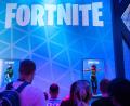 Bild: Andrea Warnecke/dpa-tmn/dpa
Der „Fortnite“-Entwickler Epic Games verletzte absichtlich die App-Store-Regeln und wurde dafür von Apple verbannt. (Archivbild)
