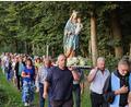 Bild: mas
Die Lichterprozession führt durch den Neustädter Felixwald.