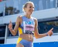 Archivbild: Andreas Gora
Domenika Mayer von der LG Telis Finanz Regensburg beim Zieleinlauf beim Berlin-Marathon im September 2023.