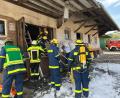 Bild: ihl
Den Brand im mit Getreide gefüllten Siloturm im Raiffeisen-Lagerhaus in Weidenthal löschte die Feuerwehr mit Schaum