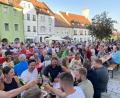 Bild: aub
Schon kurz nach Beginn gab es nur noch wenige freie Plätze auf dem Oberen Markt in Nabburg.
