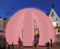 Bildmontage: Büro Wilhelm
So, wie diese Fotomontage zeigt, wird sich der Amberger Marktplatz bei der diesjährigen Luftnacht am 7. September präsentieren.