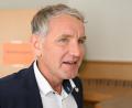 Bild: Swen Pförtner/dpa
Die AfD von Björn Höcke steht bei der Landtagswahl in Thüringen auf Platz eins.