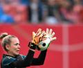 Bild: Sebastian Christoph Gollnow/dpa
Merle Frohms hält künftig keine Bälle für das DFB-Team mehr.