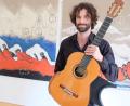 Bild: do
Hybrid-Künstler Bart Corver ist ein Phänomen: Der Niederländer vereint einzigartig Bildene Kunst und musikalisches Talent. Corver beeindruckte auch beim Vernissage-Konzert in Speinshart.