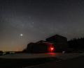 Bild: Martin Sponsel
Planetarium und Sternwarte in Ursensollen liegen am Rand einer sehr dunklen Gegend und damit recht günstig für einen schönen Blick in den Nachthimmel.