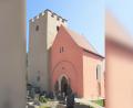 Bild: Josef Eimer
Dass Sachsenturm und Versöhnungskapelle in Trausnitz noch stehen, ist das Verdienst von Pfarrer Johann Baptist Schütz.