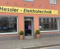 Bild: Stefanie Roth
Bald wird von dem Schriftzug "Hessler Elektrotechnik" in Grafenwöhr in der Neuen Amberger Straße 22 nichts mehr zu sehen sein.