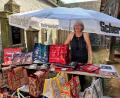 Bild: ihl
Ingrid Karl sammelt Spenden für Lukas aus Pertolzhofen, wie hier am 4. September im Edelmannshof in Perschen. Bei der Benefizveranstaltung am 22. September in Pertolzhofen ist sie ebenfalls dabei.