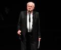 Bild: Petra Hartl
Winfried Steinl, der Groß- und Altmeister des Amberger Theaters, startet mit dem AMSemble in ein neues Abenteuer.