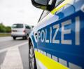 Bild: Guido Kirchner
Die Polizei verfolgte am Samstagabend einen 20-jährigen Mercedes-Fahrer, der versuchte, mit sehr hoher Geschwindigkeit vor einer Kontrolle zu flüchten.