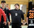 Bild: Hubert Ziegler
Christof Heiduk (Mitte), Trainer der HG Amberg, kehrt am Samstag an seine alte Wirkungsstätte zurück.