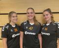 Bild: zyz
Die Neuzugänge der HG Amberg: (von links) Selina Wrosch, Hannah Nemeth und Carolina Simank.