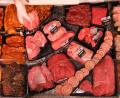 Symbolbild: Julian Stratenschulte/dpa
Wird es in den nächsten Jahren immer noch lange Schlangen an den Frischetheken der Supermärkte geben oder wird Fleisch in Zukunft zur Seltenheit?
