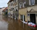 Bild: Maciej Kulczynski/dpa
Schwere Regenfälle haben ganze Straßen in Ambergs polnischer Partnerstadt Bystrzyca Kłodzka unter Wasser gesetzt.