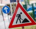 Symbolbild: Lino Mirgeler/dpa
An einer privaten Baustelle in Eschenbach stahl ein Mann teures Werkzeug.