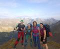 Bild: jag
Zu Fuß machen sich vier Frauen aus dem Raum Oberviechtach auf den Weg über die Alpen. Immer wieder belohnen die steilen Anstiege mit atemberaubenden Ausblicken.