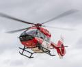 Symbolbild: Daniel Karmann/dpa
Die schwer verletzte Radlerin wurde per Hubschrauber in ein Krankenhaus gebracht. (Symbolbild)