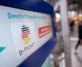 Archivbild: Sebastian Gollnow/dpa
Das Deutschlandticket wird 2025 teurer.