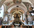 Bild: Portner
Die Kirche „St. Marien“ in Pertolzhofen war vom 16. bis 19. Jahrhundert ein Wallfahrtsort für Pilger bis aus Böhmen. Am 28. September lebt diese Tradition mit einer Fußwallfahrt der Pfarreiengemeinschaft wieder auf.
