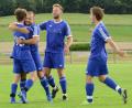 Archivbild: ham
Spielertrainer Sebastian Ring (Zweiter von links) und der SV Diendorf treffen am Samstag im Kellerduell der Kreisliga West auf die SG Pertolzhofen/Niedermurach. Beide stehen derzeit unten drin und müssten dringend punkten.