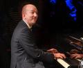 Bild: Gerhard Richter
Chris Hopkins ist am Samstag, 5. Oktober, mit den "International Swing Stars" und Nicki Parrott in Weiden zu Gast.