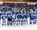 Bild: Tobias Neubert
Szenen aus der DEL-2-Partie der Blue Devils Weiden (blaue Trikots) gegen den EHC Freiburg. Die Gastgeber gewannen am 27. September 2024 mit 3:2.