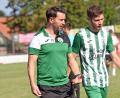 Archivbild: Gebert
Der Vater und der Sohn hatten nach dem Spiel des SV Mitterteich einiges zu besprechen: Trainer Frantisek Nedbaly (links) und Torschütze Jakub Nedbaly.