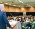 Bild: OTH Amberg-Weiden/Wiesel
Prof. Dr. Clemens Bulitta, Präsident der Hochschule Amberg-Weiden, begrüßt in Amberg die Neulinge.