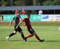 Archivbild: Dieter Jäschke
Fabian Geitner in Aktion: Die Spieler des SC Luhe-Wildenau müssen am Samstag erneut auswärts antreten, und zwar beim 1. FC Bad Kötzting.