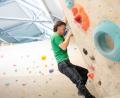 Bild: Marina Gube
Der 18-jährige Quirin Huber ist schon seit mehreren Jahren bei der Juz-Boulder-Gruppe dabei.