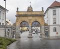 Archivbild: Miroslav Chaloupka/CTK/dpa
Die Brauerei Pilsner Urquell – ab nächstem Jahr sollen alle Glasflaschen für den tschechischen Markt mehrwegfähig sein.