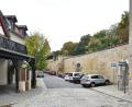 Bild: Petra Hartl
Die Stadtmauer im Bereich der Jesuitenfahrt. Dort könnte mit zwei Impulsprojekten begonnen werden: Auf einer Länge von zehn Metern könnte der nicht mehr vorhandene Wehrgang in einer zeitgenössischen Variante ergänzt werden.