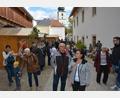 Archivbild: jr
Ganz schön was los war im vergangenen Jahr beim 1. Konnersreuther Herbstmarkt im Schafferhof. Heuer wird das Angebot noch größer ausfallen. Willkommen sind Besucher am Sonntag, 20. Oktober, von 10 bis 17 Uhr.