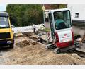 Bild: jp
Die Straße zwischen Kastl und Utzenhofen ist derzeit wegen der Erneuerung der Wasserleitung n und der Verlegung einer Fernwärmeleitung gesperrt. Die Umleitung erfolgt über die Kastler Siedlungsstraßen.