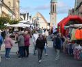 Bild: ak
In der Budengasse herrschte beim Herbstmarkt zwar kein Gedränge, dennoch waren die Fieranten mit dem Zuspruch recht zufrieden.
