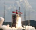 Bild: Zheng Bin/Xinhua/AP/dpa
Eine Trägerrakete vom Typ Langer Marsch 6 hebt mit einer neuen Satellitengruppe ab. (Archivbild)