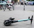 Bild: Jens Kalaene/dpa-Zentralbild/dpa
In Amberg sind zwei E-Roller gestohlen worden.