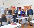 Bild: Petra Hartl
Aus Platzmangel muss die Offene Ganztagsbetreuung an der Luitpold-Mittelschule in Amberg in einem gewöhnlichen Klassenzimmer stattfinden. Die Mitglieder des Schul- und Sportausschusses machten sich ein eigenes Bild von der Situation.