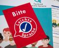 Symbolbild: Sven Hoppe/dpa
Kurze Sätze, einfache Wörter: Darum geht es bei Leichter Sprache.