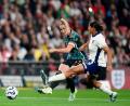 Bild: Zac Goodwin/PA Wire/dpa
Kapitänin Giulia Gwinn trifft in dieser Szene zum zwischenzeitlichen 2:0.