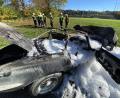 Bild: Polizeiinspektion Münchberg
Der Jaguar-Oldtimer brannte komplett aus.