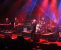 Bild: stg
Markus Engelstädter unternahm mit seiner Band und dem siebenköpfigen Streicherensemble am Sonntagabend eine musikalische Zeitreise durch 50 Jahre Rock- und Popgeschichte