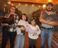 Bild: kro
Voller Stolz präsentiert die Familie Klotz aus Bad Neualbenreuth ihre schönsten Tiere: Veronika und Marcel Klotz mit ihren beiden Kindern Elena (links) und Josephine.