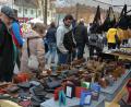Bild: jr
Zum Angebot beim Kirchweihmarkt waren auch Artikel aus Leder gefragt.