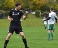 Bild: ham
Der Kemnather Angreifer Alexander Grill feiert eines seiner drei Tore gegen den TSV Stulln.