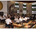 Archivbild: swo
Das Polizeiorchester Bayern mit Berufsmusikern aus 17 Nationen hier bei einem Konzertauftritt in der Gebenbacher Pfarrkirche.