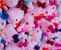 Bild: Rolf Vennenbernd/dpa
Hello Kitty sieht aus wie eine Katze, ihr Design ist aber so anpassungsfähig wie ein Chamäleon.