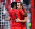 Bild: Sven Hoppe/dpa
Bayerns Torschützen beim Jubel: Kingsley Coman (l) und Harry Kane.